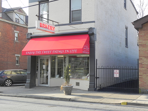 Bonomini Bakery Graphic Awning in Cincinnati Northside